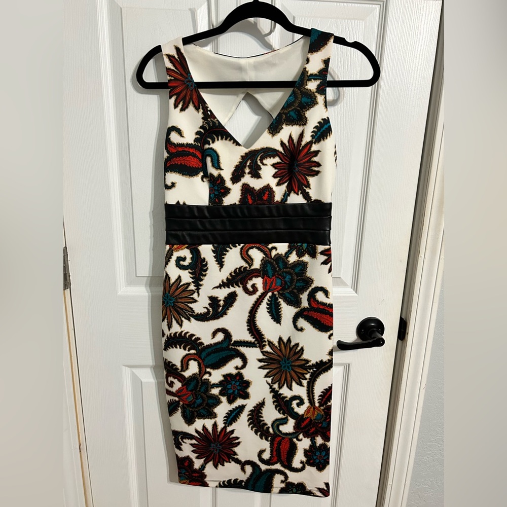 BISOU BISOU Women’s 8 Botanical Print Faux Leather Trimmed Dress Full Lined Midi